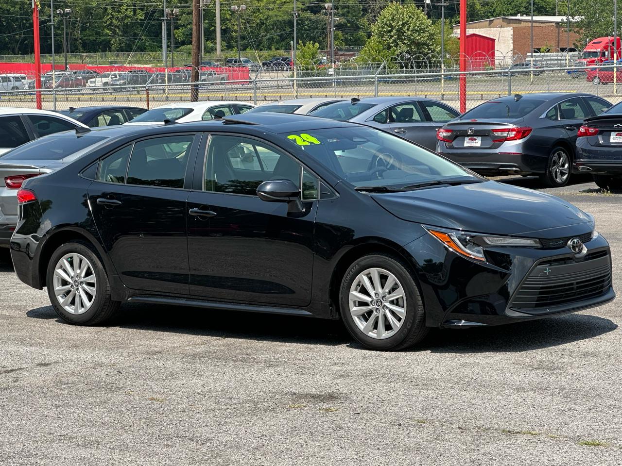 Toyota Corolla LE CVT (Natl) 2023