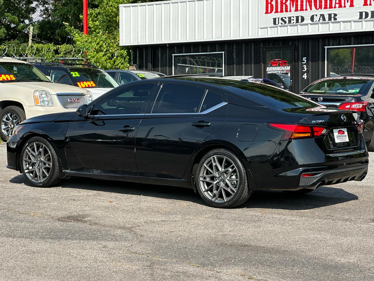 Nissan Altima 2.0 SR Sedan 2023