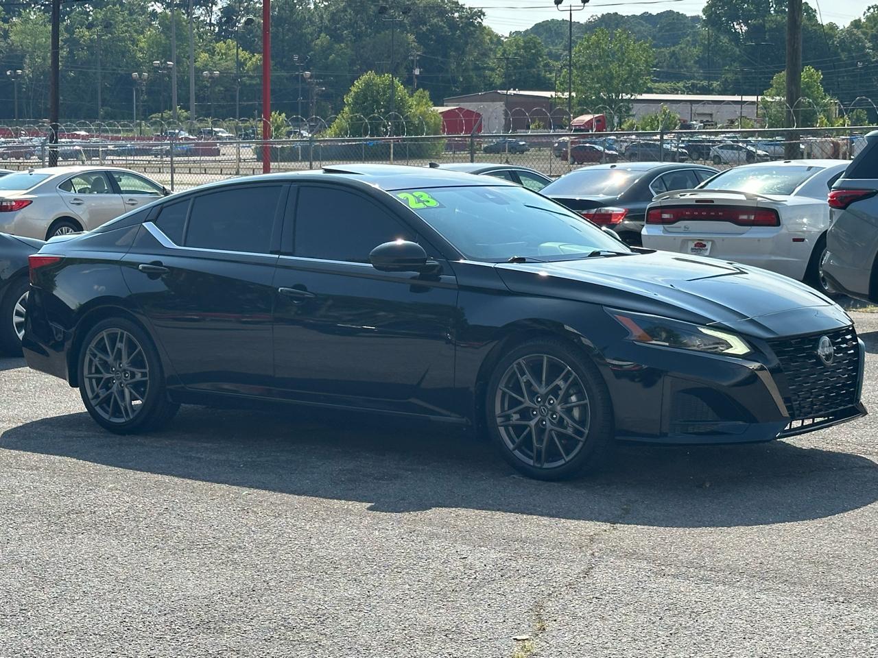 Nissan Altima 2.0 SR Sedan 2023