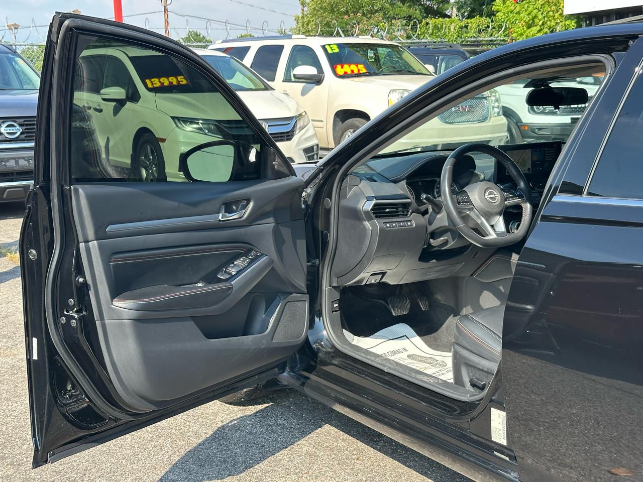 Nissan Altima 2.0 SR Sedan 2023