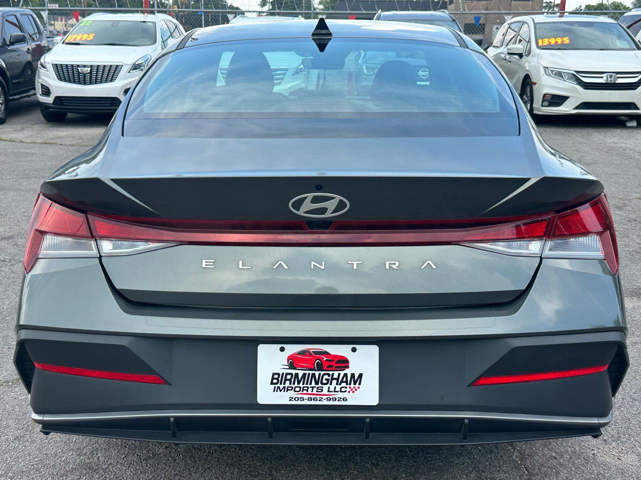 Hyundai Elantra SEL IVT 2024