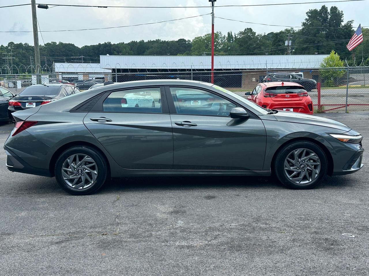 Hyundai Elantra SEL IVT 2024