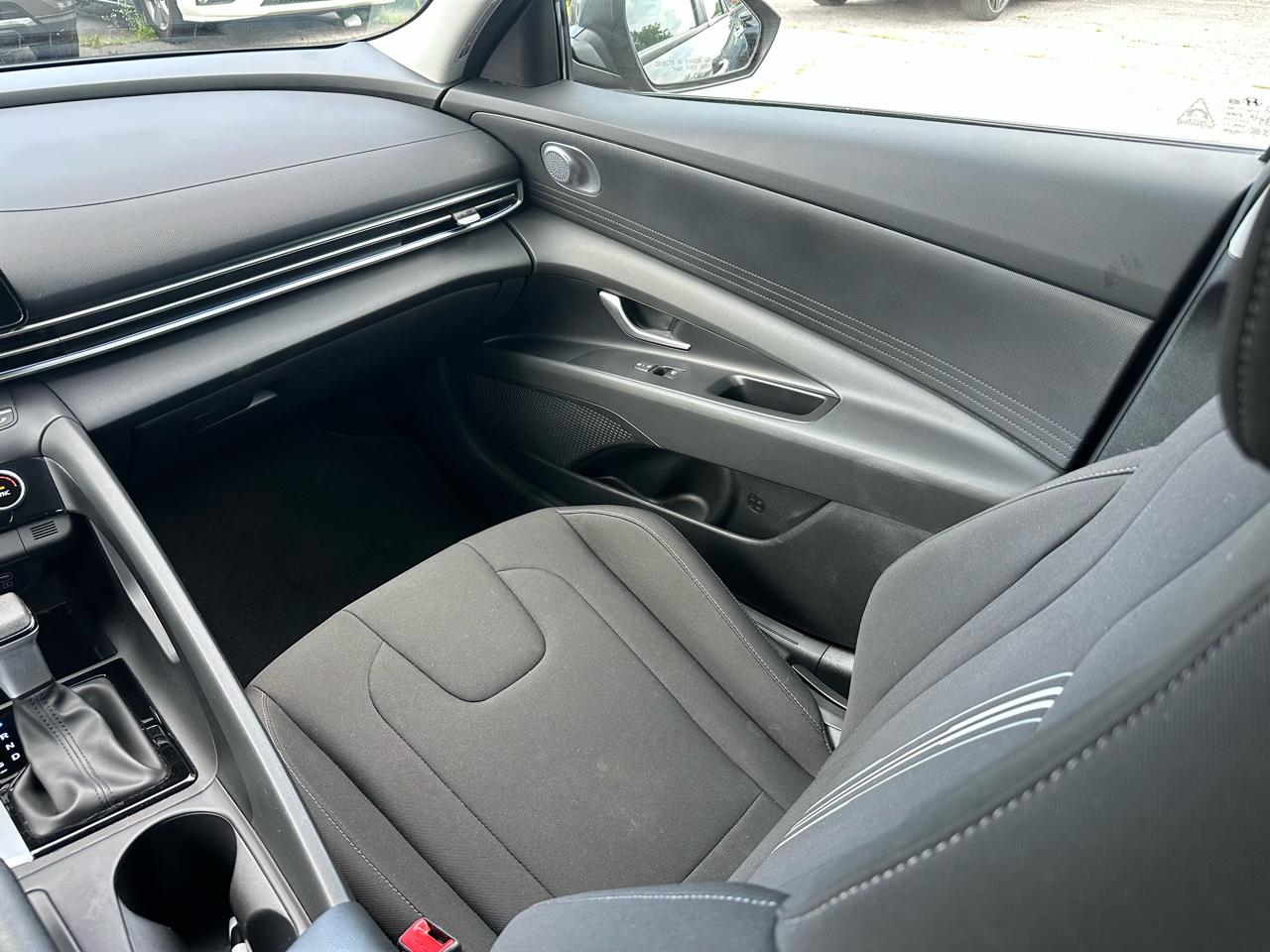 Hyundai Elantra SEL IVT 2024