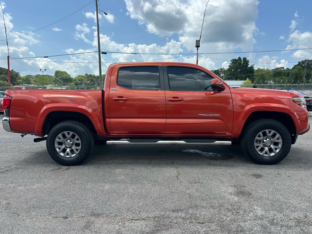 Toyota Tacoma SR Double Cab 5' Bed I4 4x2 AT (Natl) 2018