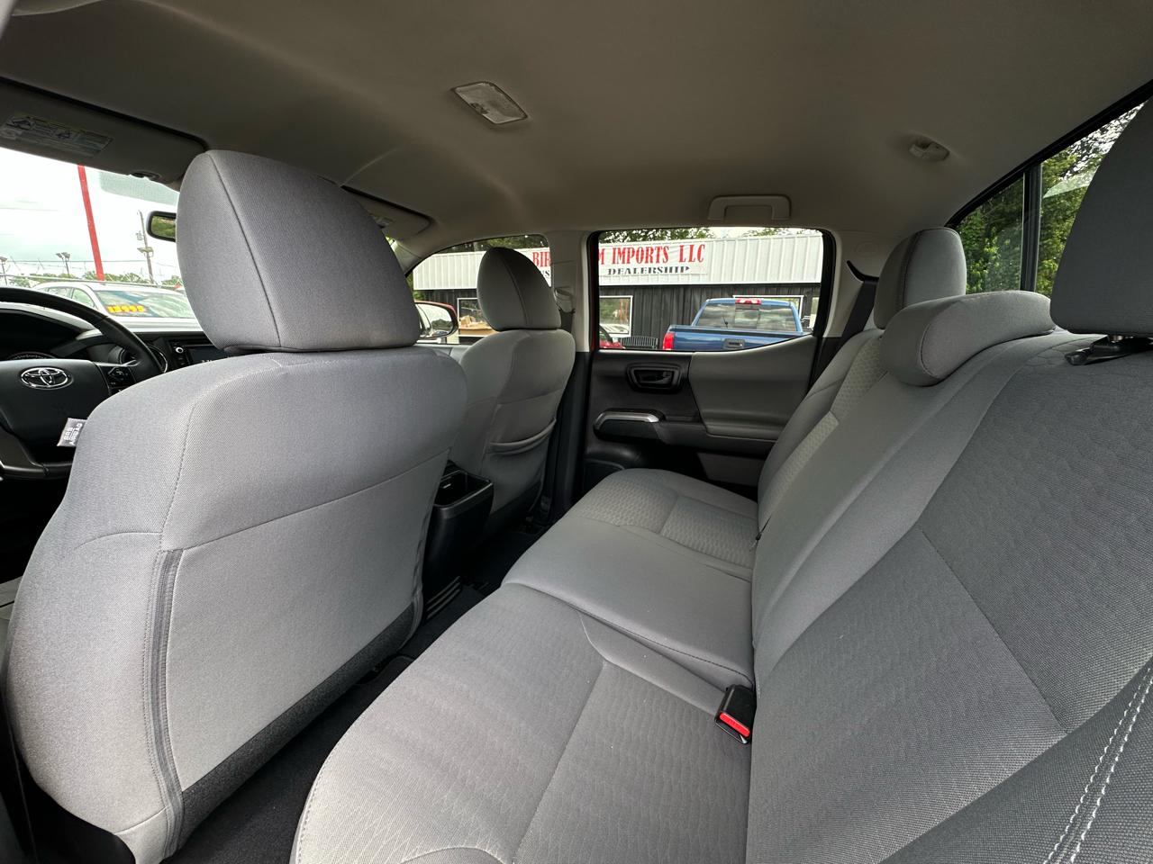 Toyota Tacoma SR Double Cab 5' Bed I4 4x2 AT (Natl) 2018