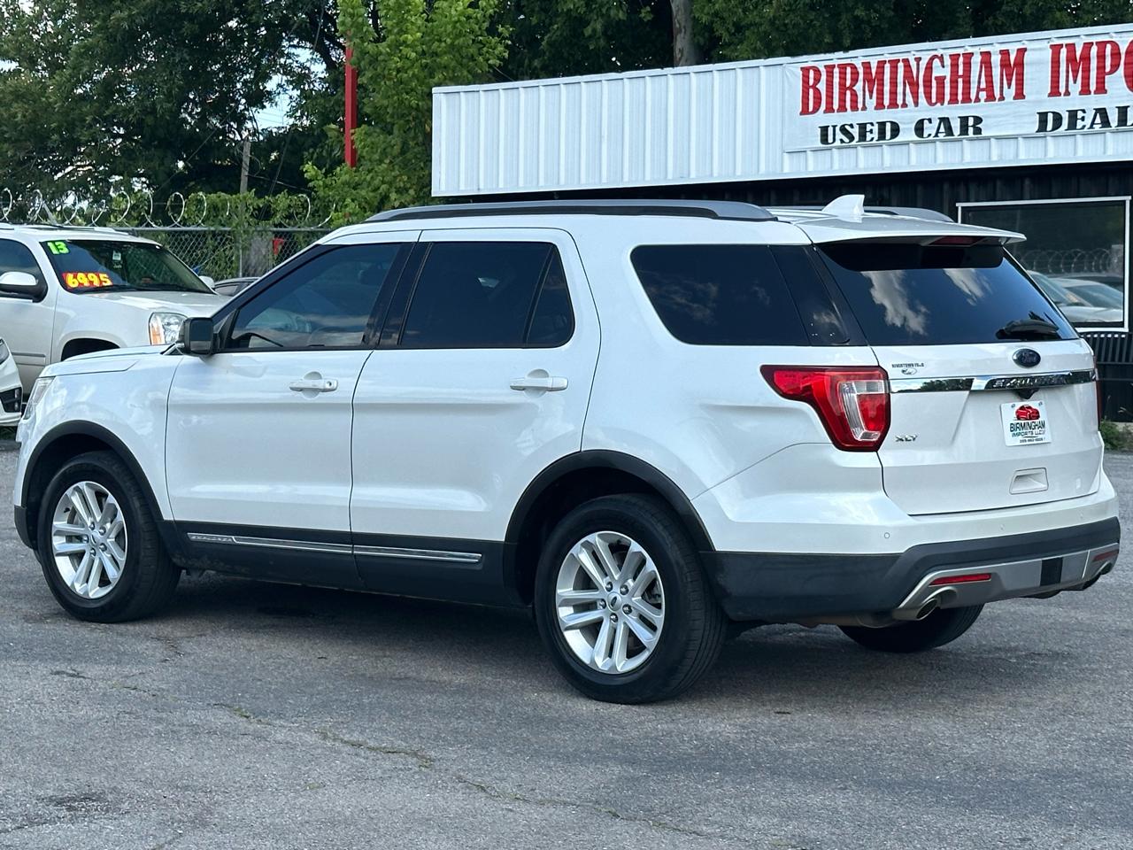 Ford Explorer XLT 2WD 2017