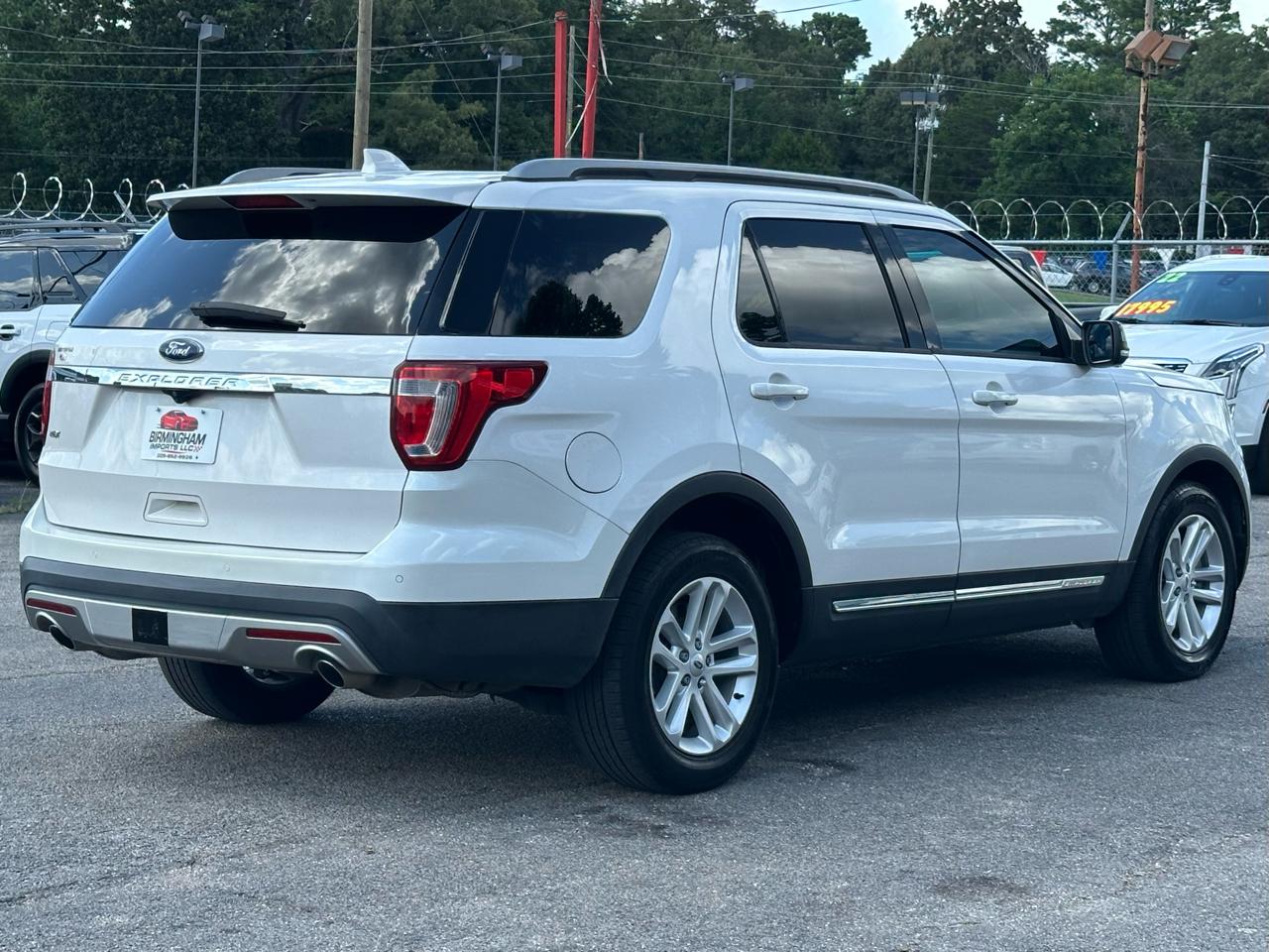 Ford Explorer XLT 2WD 2017