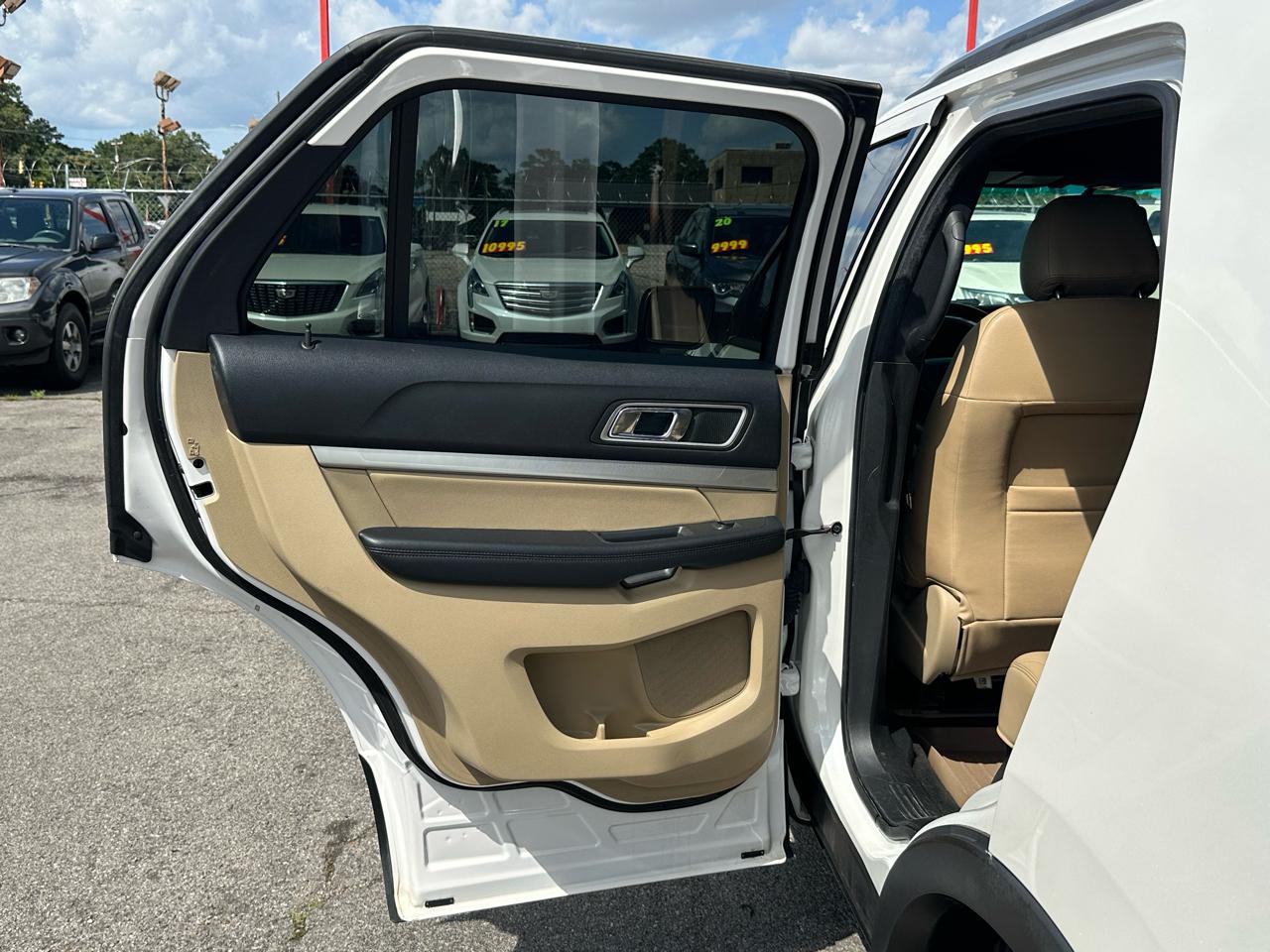 Ford Explorer XLT 2WD 2017
