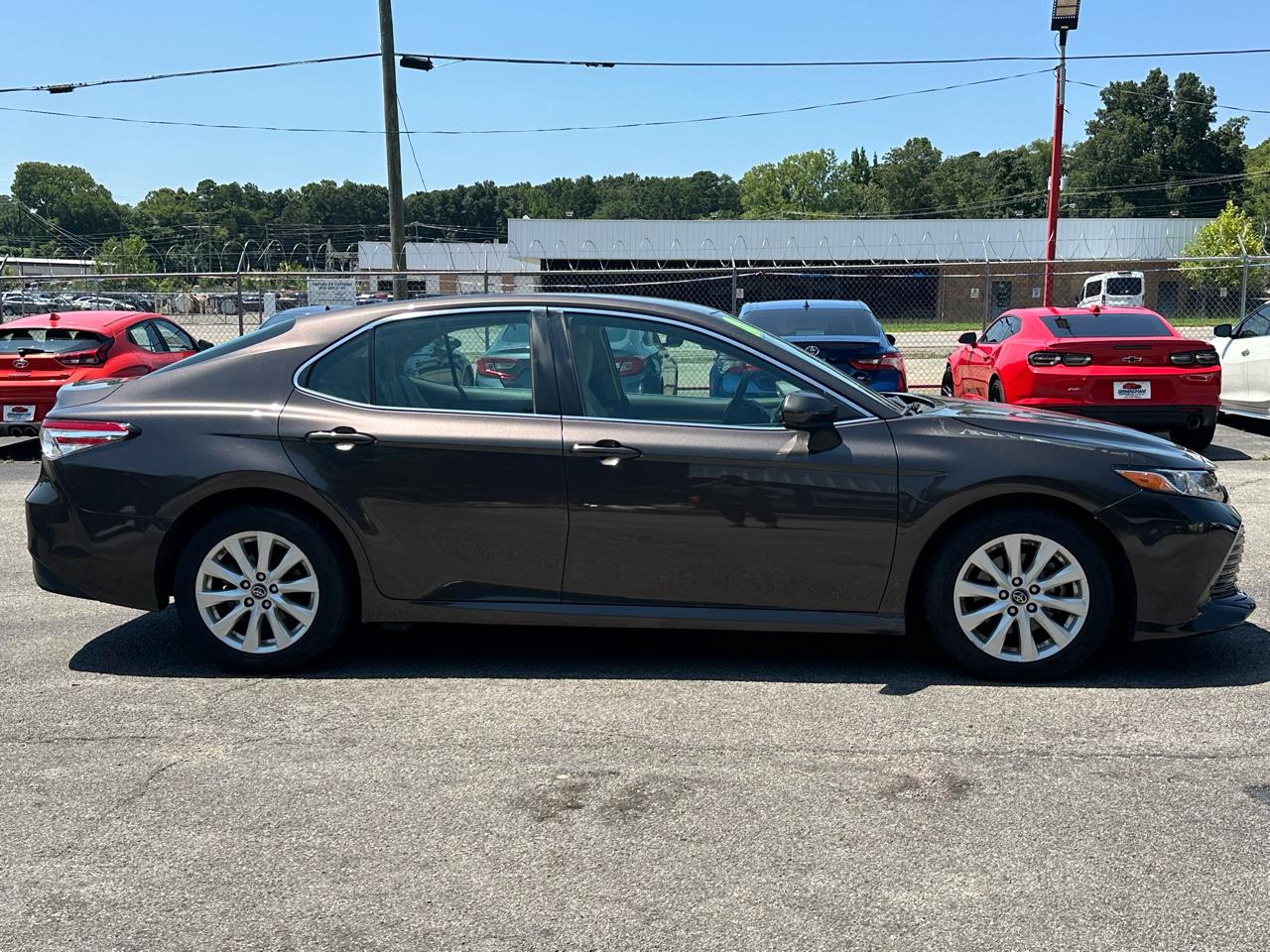 Toyota Camry XLE Auto (Natl) 2018