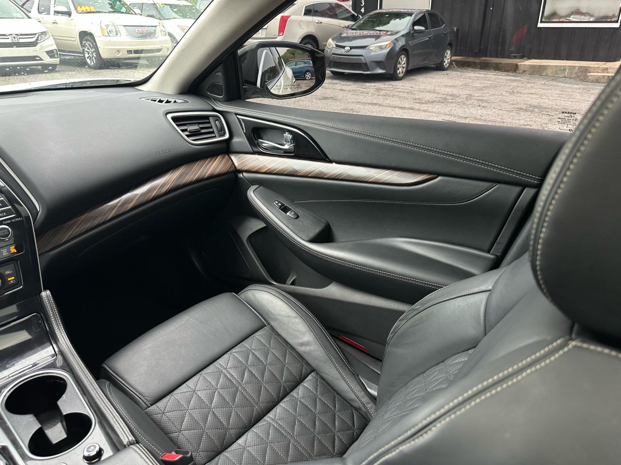 Nissan Maxima 4dr Sdn 3.5 Platinum 2016