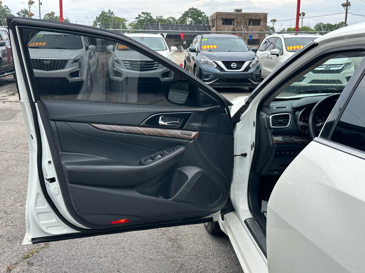 Nissan Maxima 4dr Sdn 3.5 Platinum 2016
