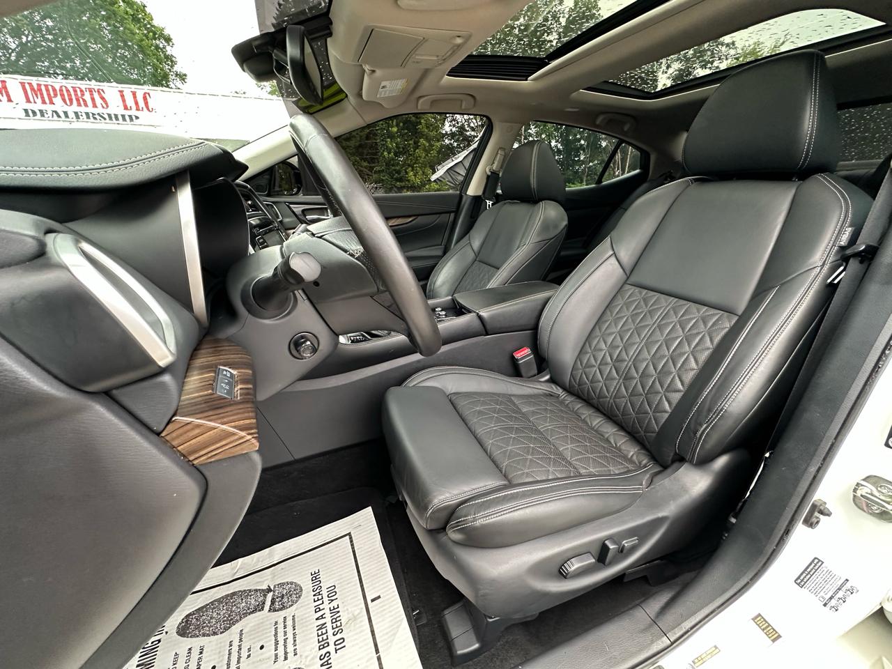 Nissan Maxima 4dr Sdn 3.5 Platinum 2016