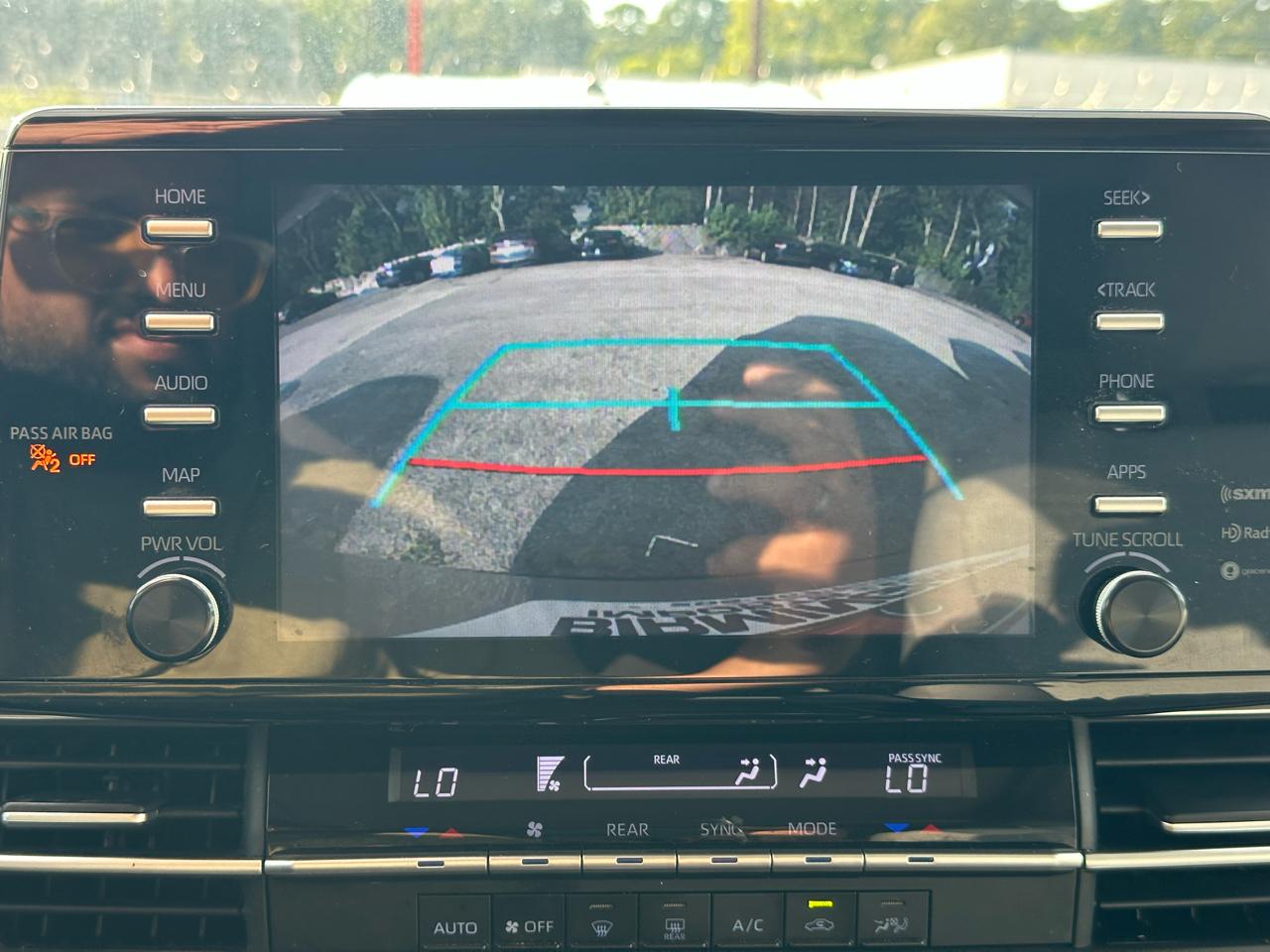 Toyota Sienna LE FWD 8-Passenger (Natl) 2021