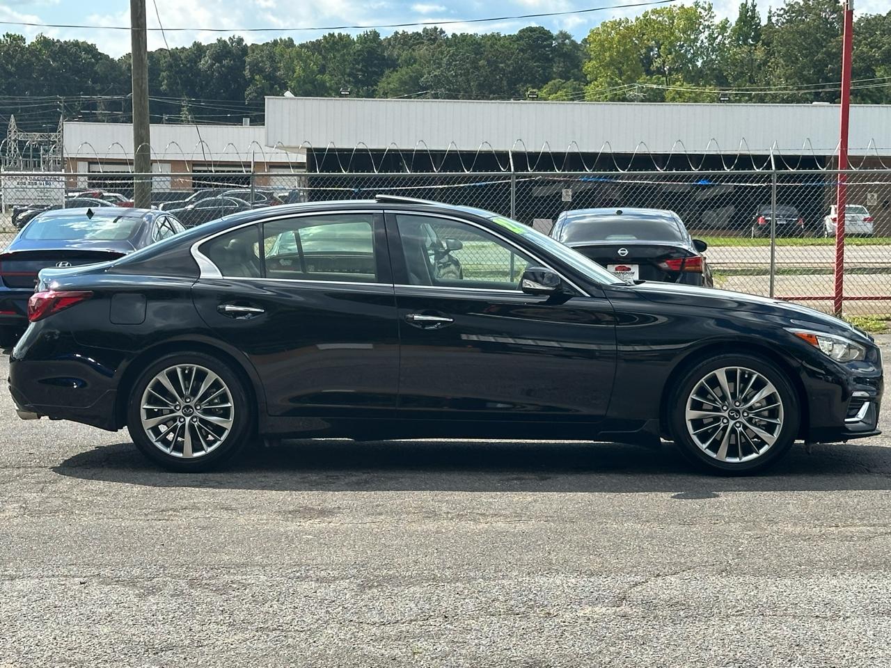 Infiniti Q50 LUXE RWD 2022