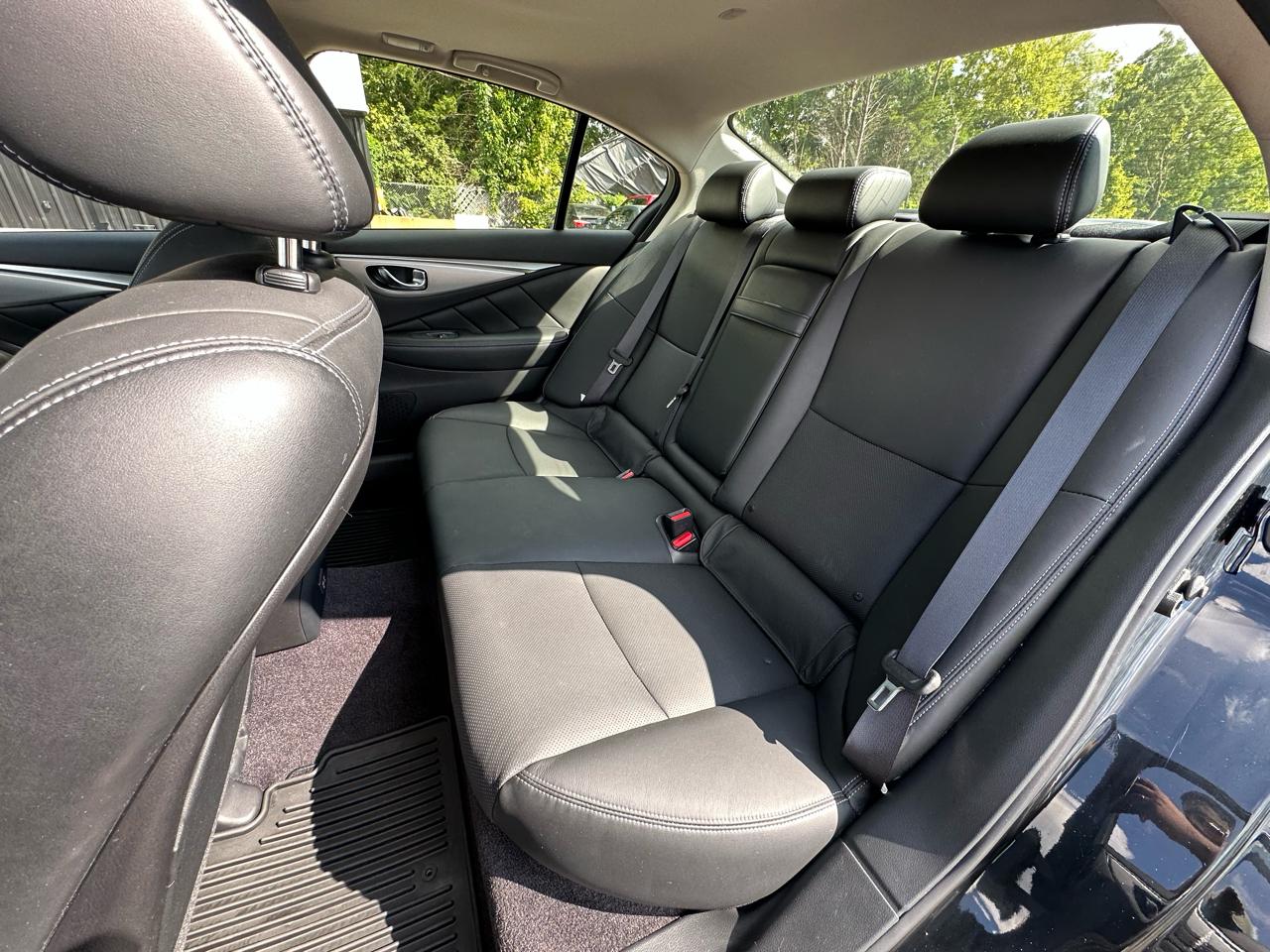 Infiniti Q50 LUXE RWD 2022