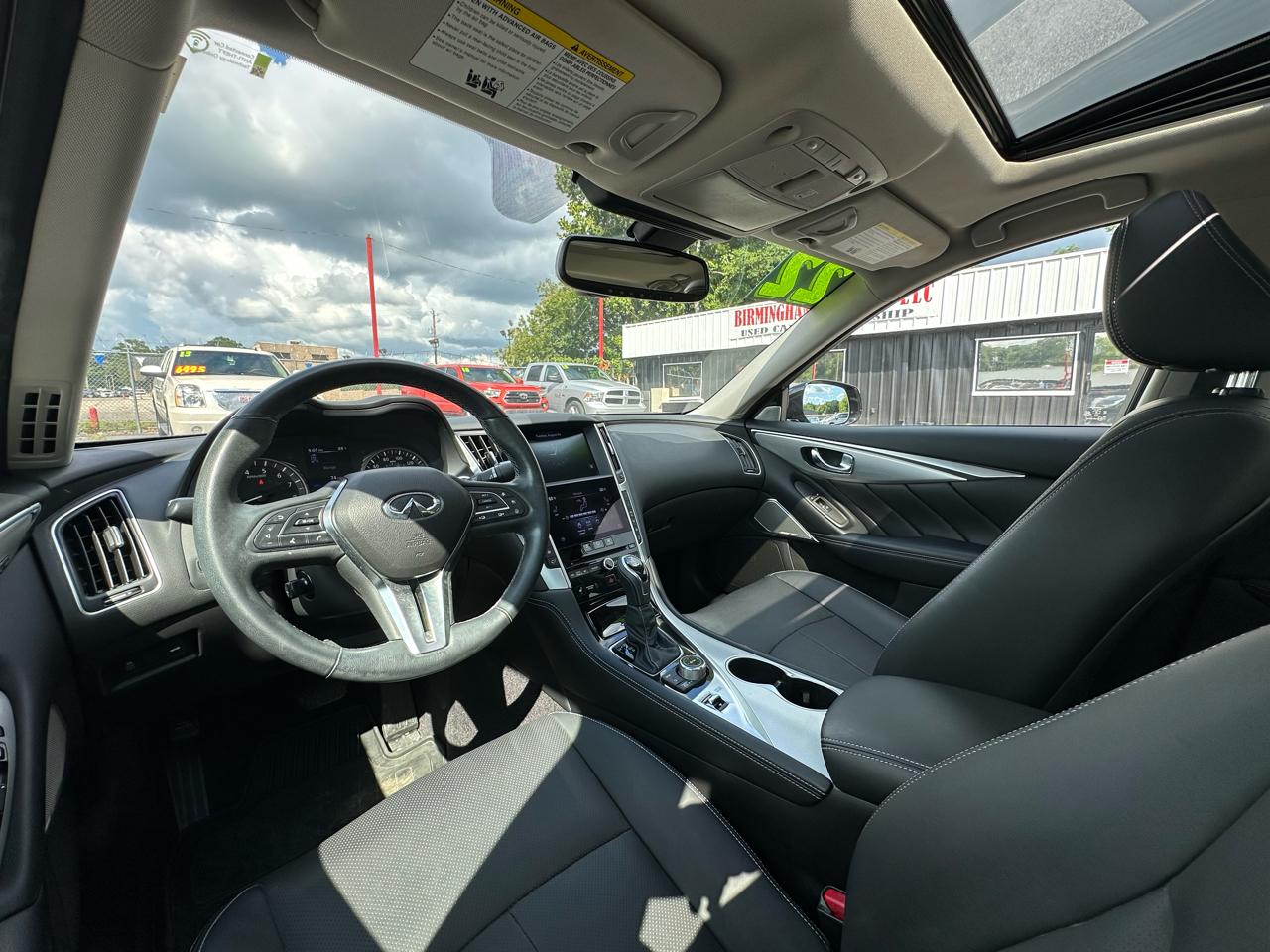 Infiniti Q50 LUXE RWD 2022