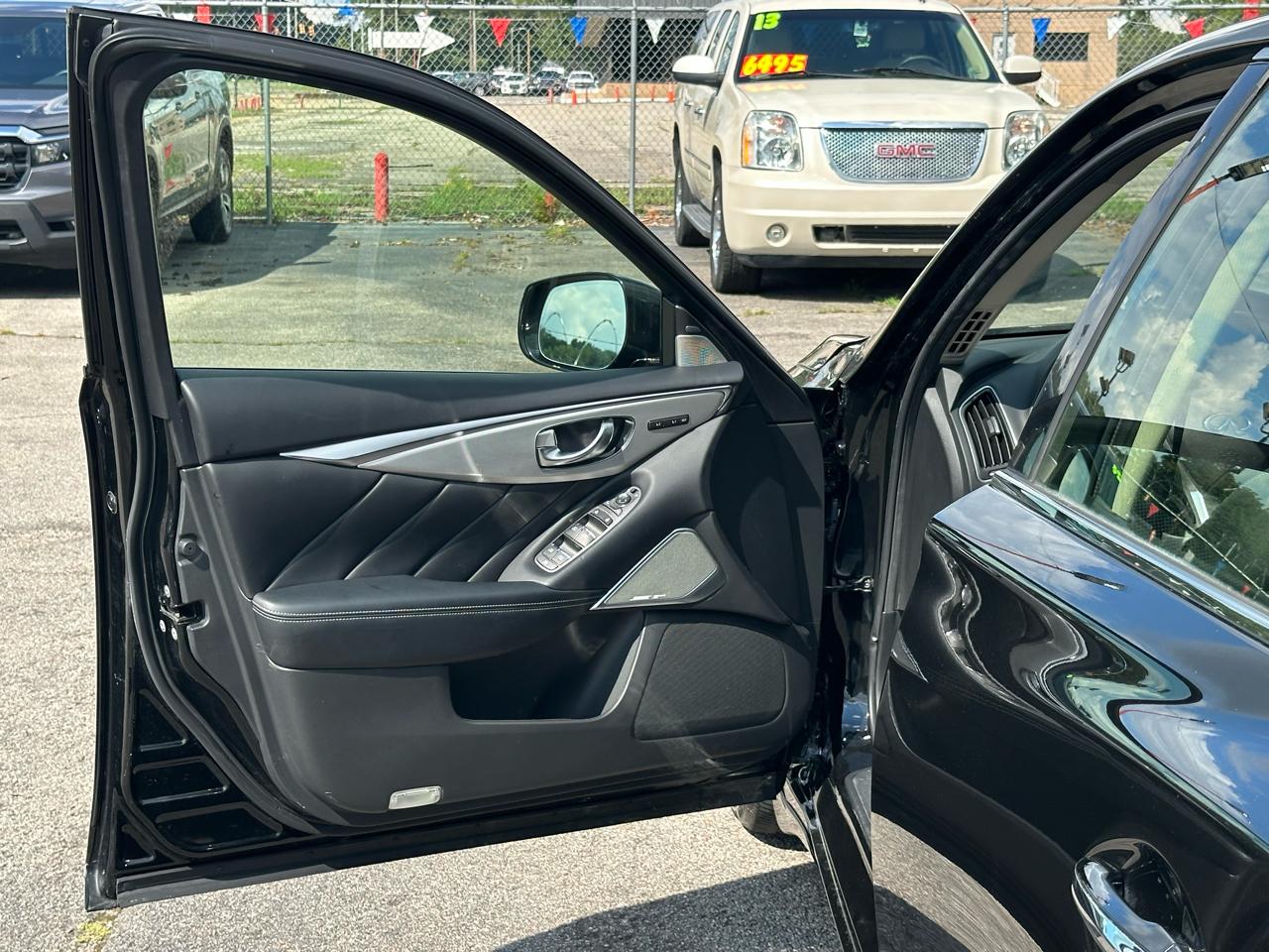 Infiniti Q50 LUXE RWD 2022