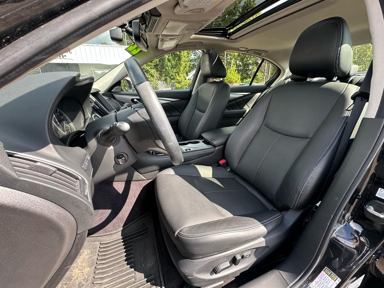 Infiniti Q50 LUXE RWD 2022