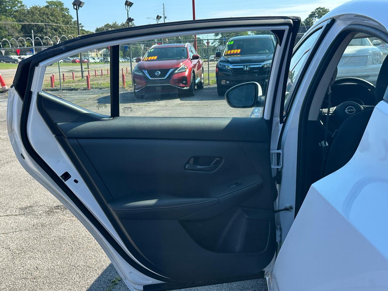 Nissan Sentra S CVT 2025