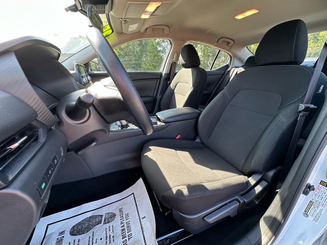Nissan Sentra S CVT 2025