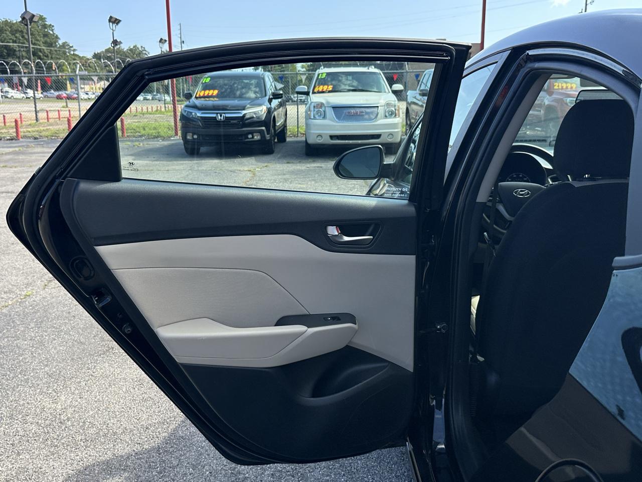 Hyundai Accent SE Sedan IVT 2022