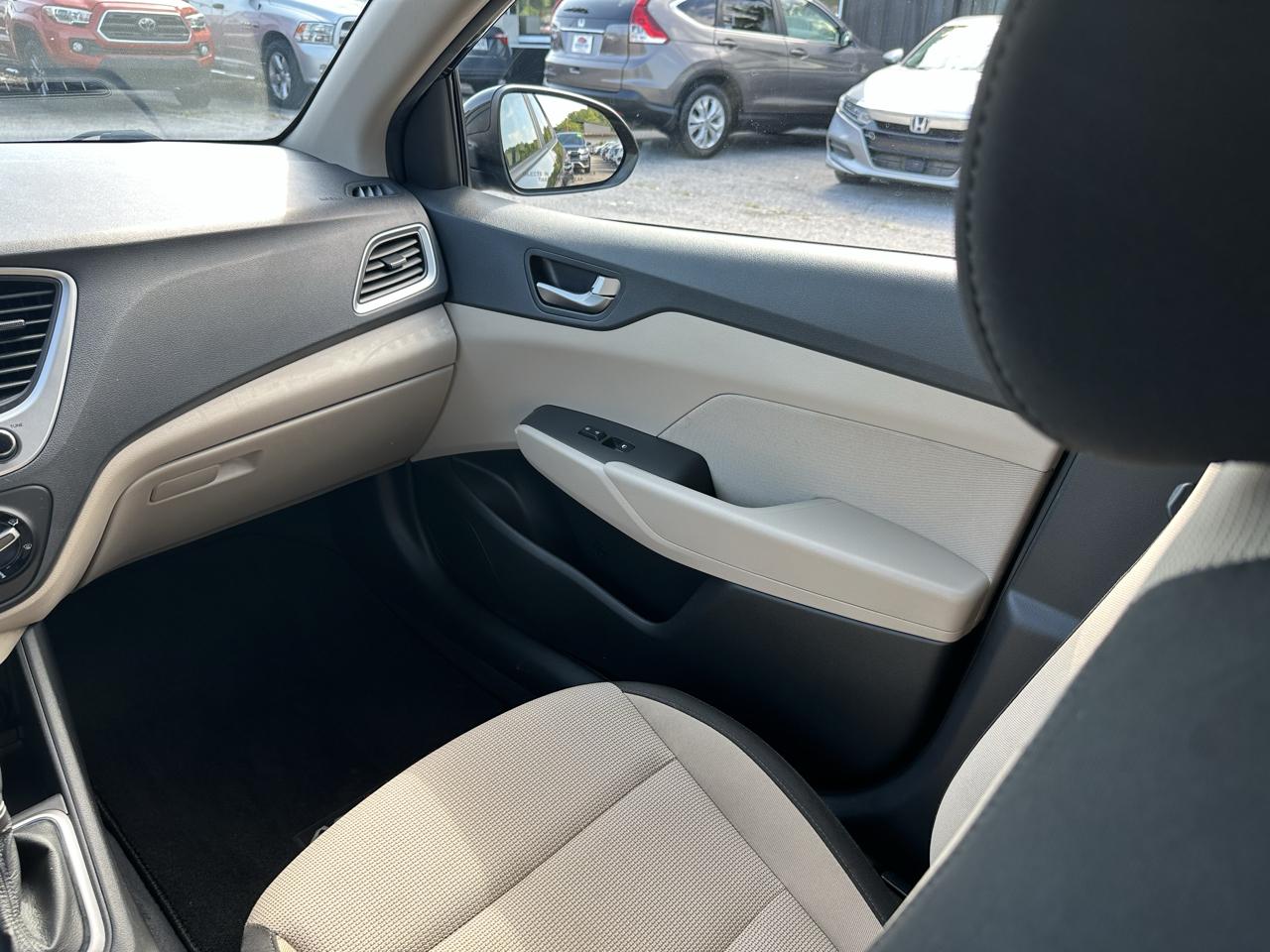 Hyundai Accent SE Sedan IVT 2022
