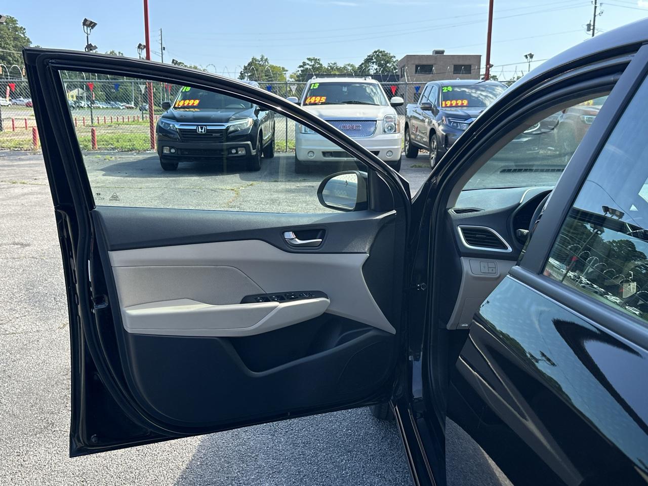 Hyundai Accent SE Sedan IVT 2022