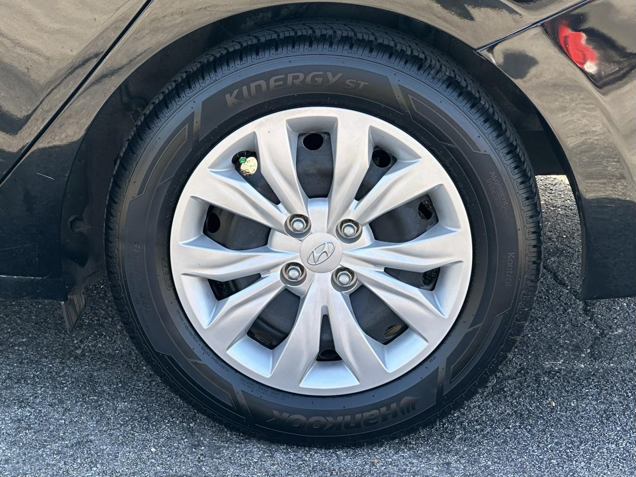 Hyundai Accent SE Sedan IVT 2022