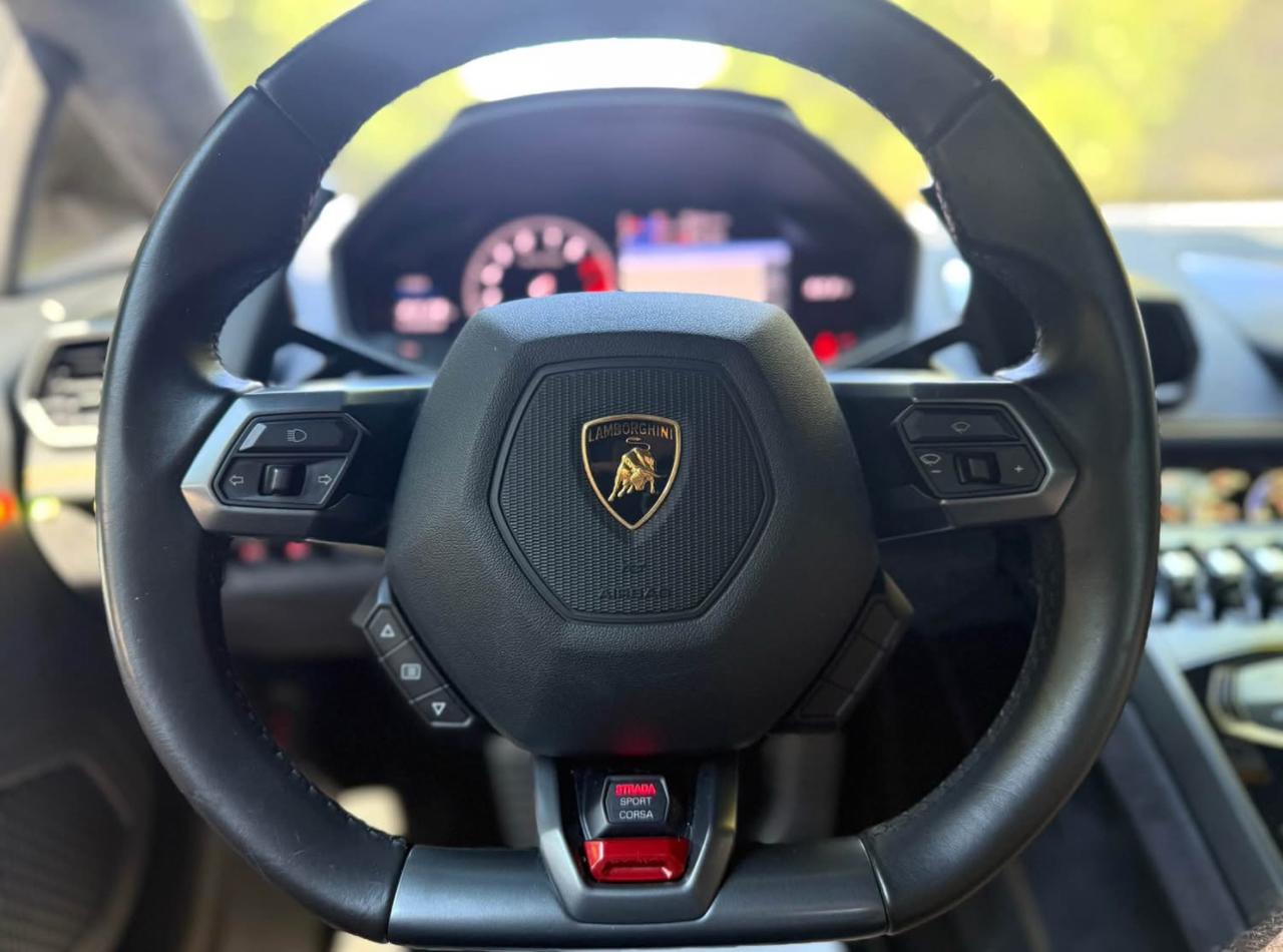 Lamborghini Huracan 2dr Cpe LP 610-4 2015