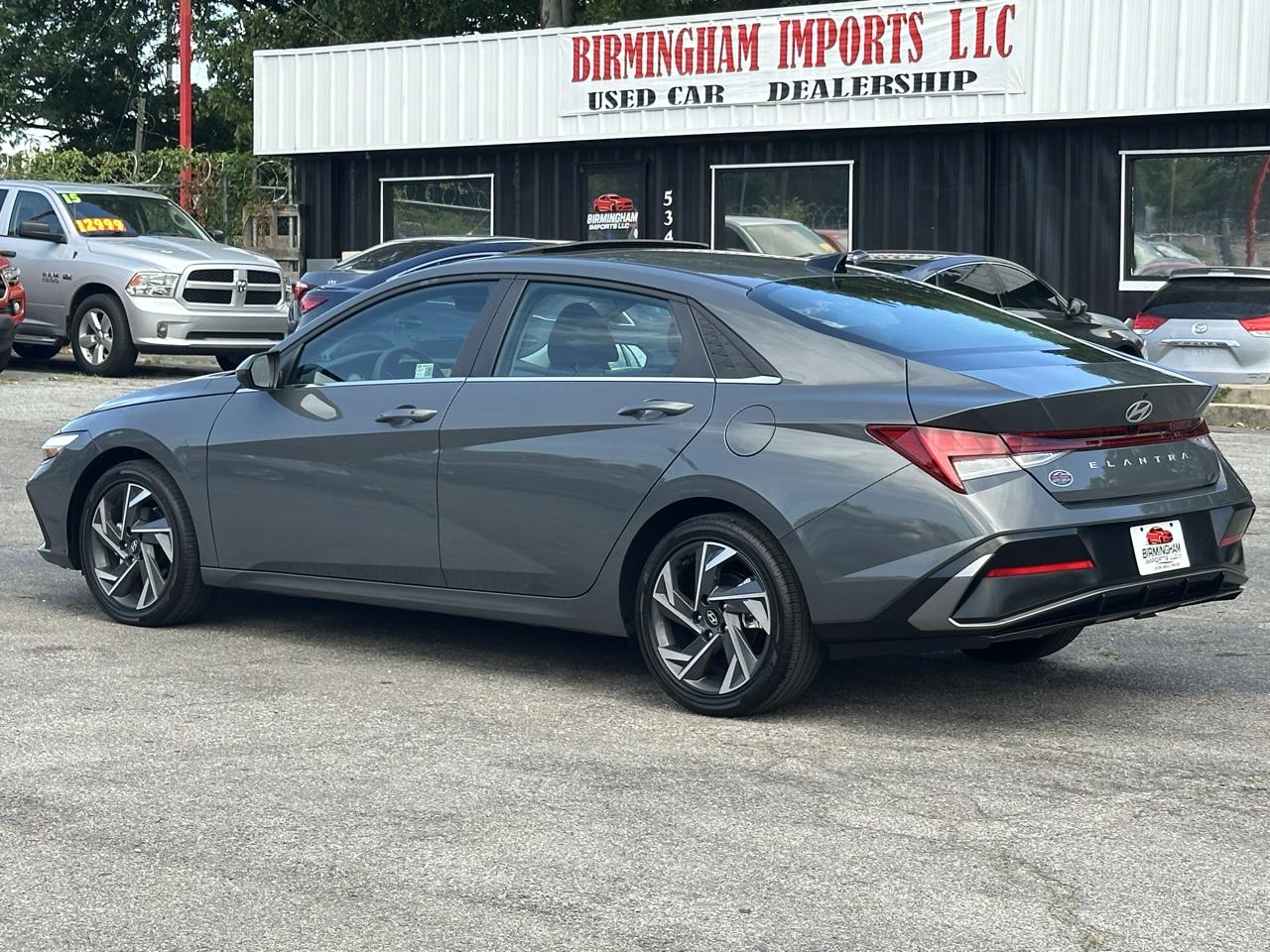 Hyundai Elantra SEL Convenience IVT 2025