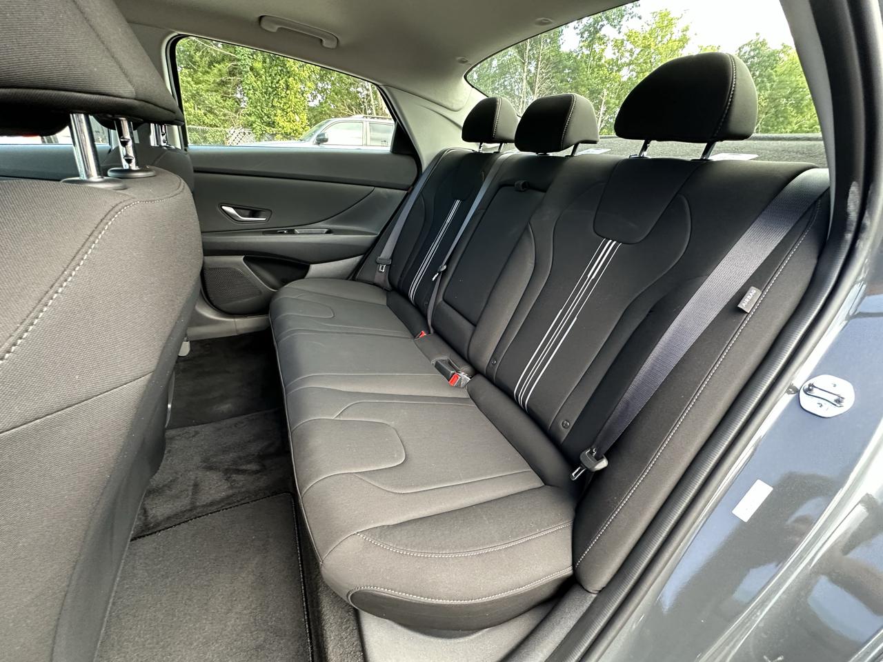 Hyundai Elantra SEL Convenience IVT 2025