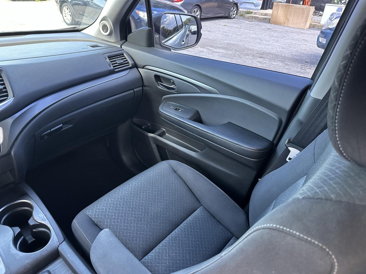 Honda Ridgeline RTS 4x2 Crew Cab 5.3' Bed 2017
