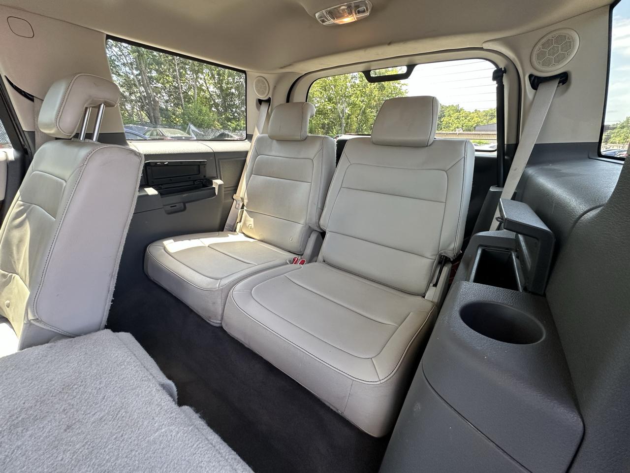 Ford Flex 4dr SEL FWD 2011