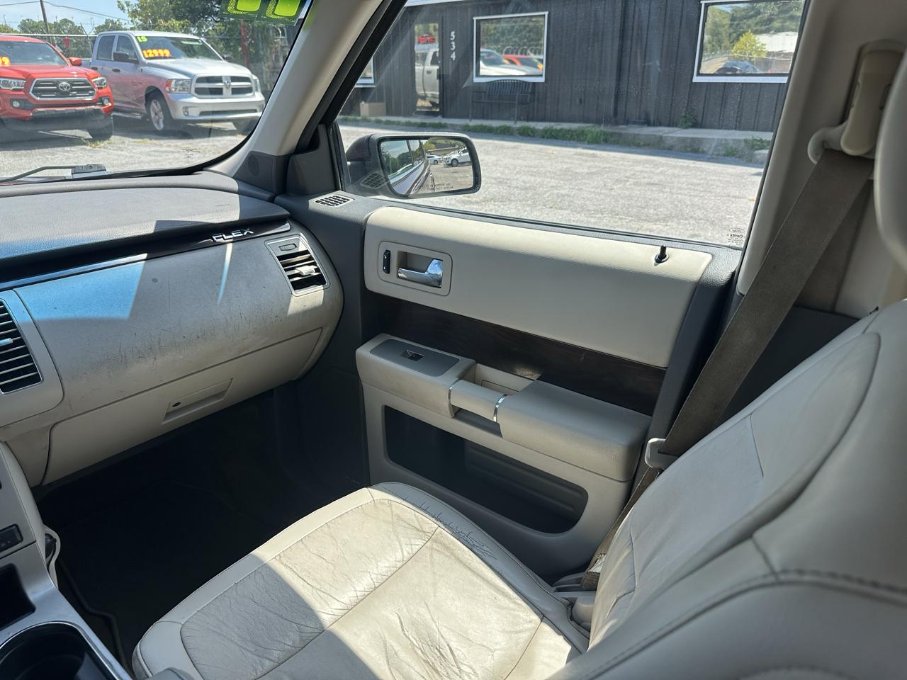 Ford Flex 4dr SEL FWD 2011