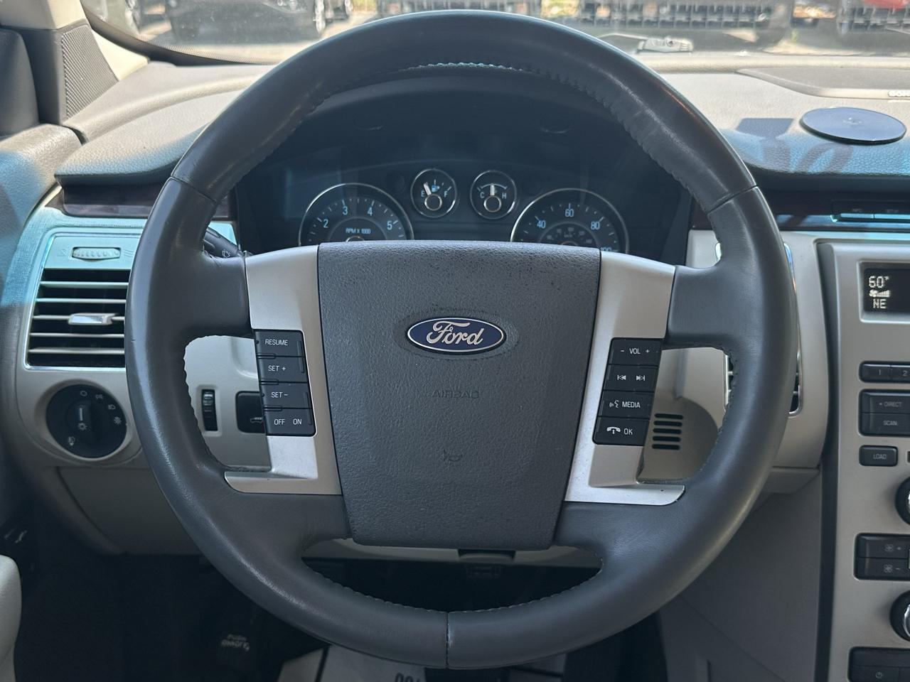 Ford Flex 4dr SEL FWD 2011