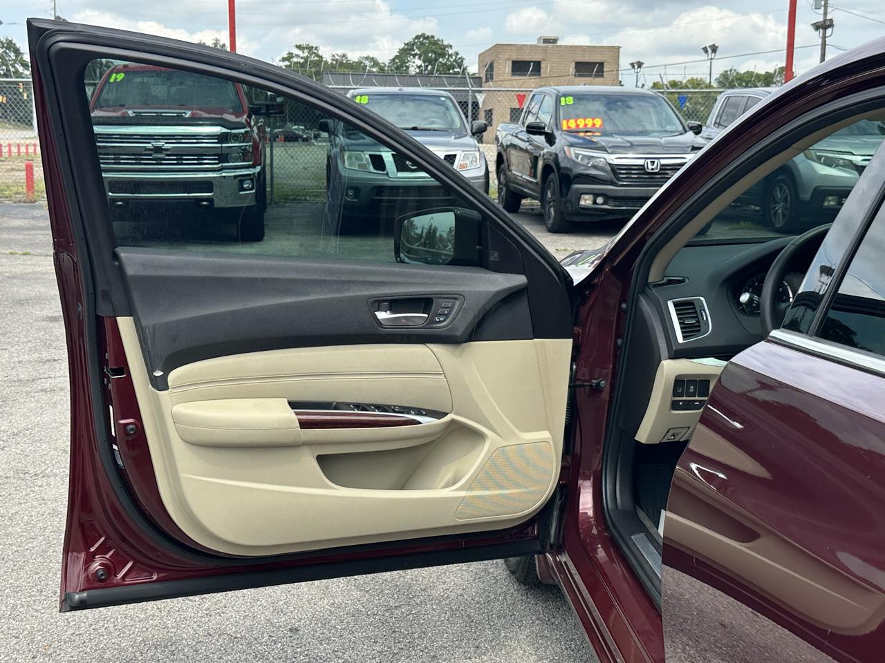 Acura TLX 4dr Sdn FWD Tech 2015