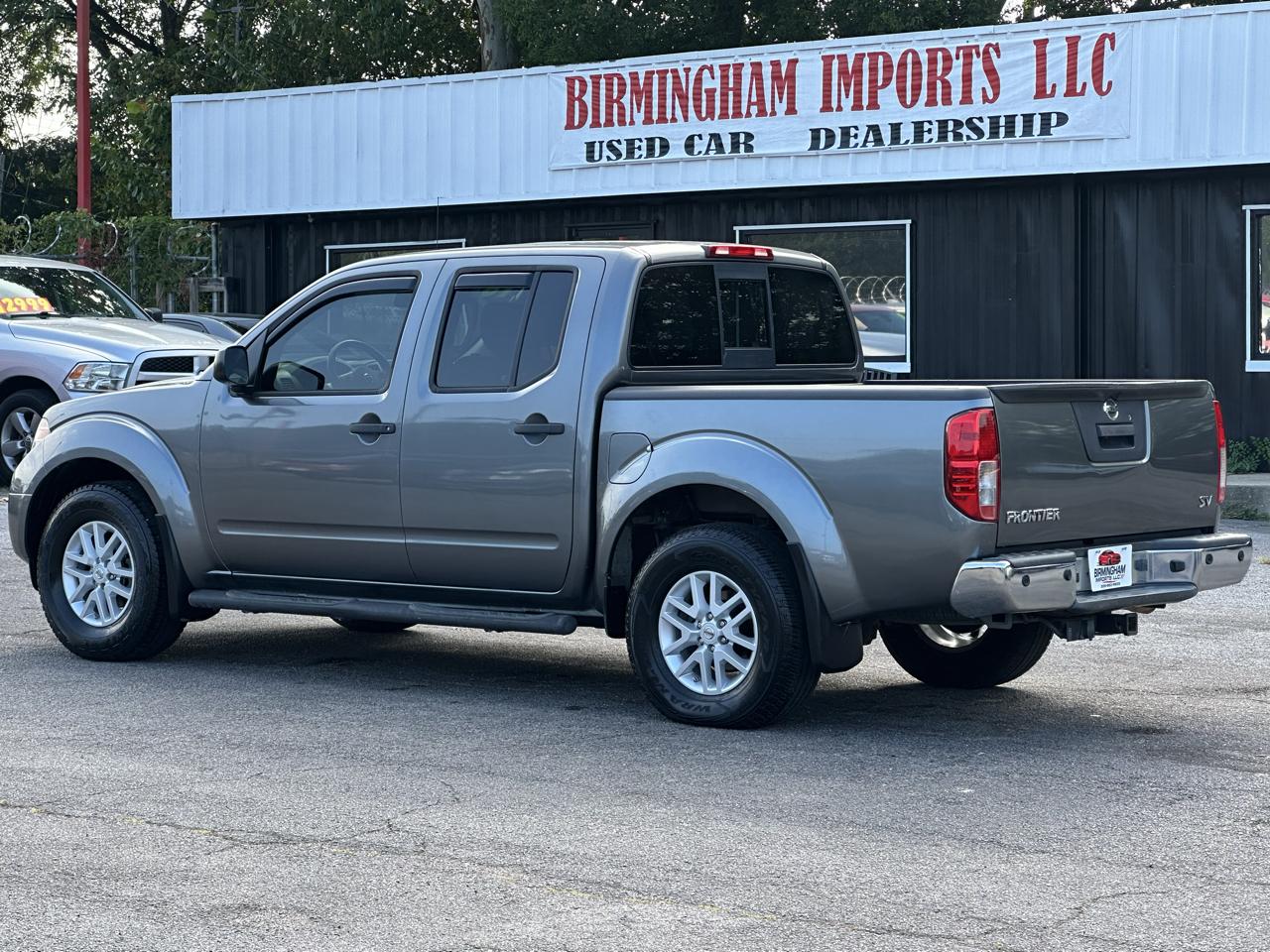 Nissan Frontier Crew Cab 4x2 SV V6 Auto 2018