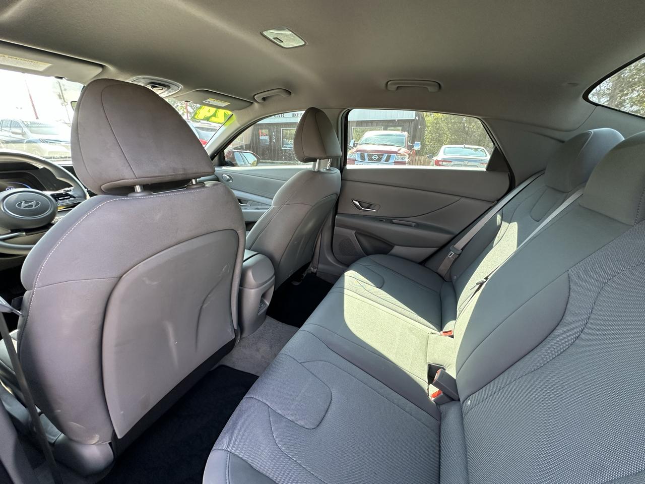 Hyundai Elantra SE IVT 2024