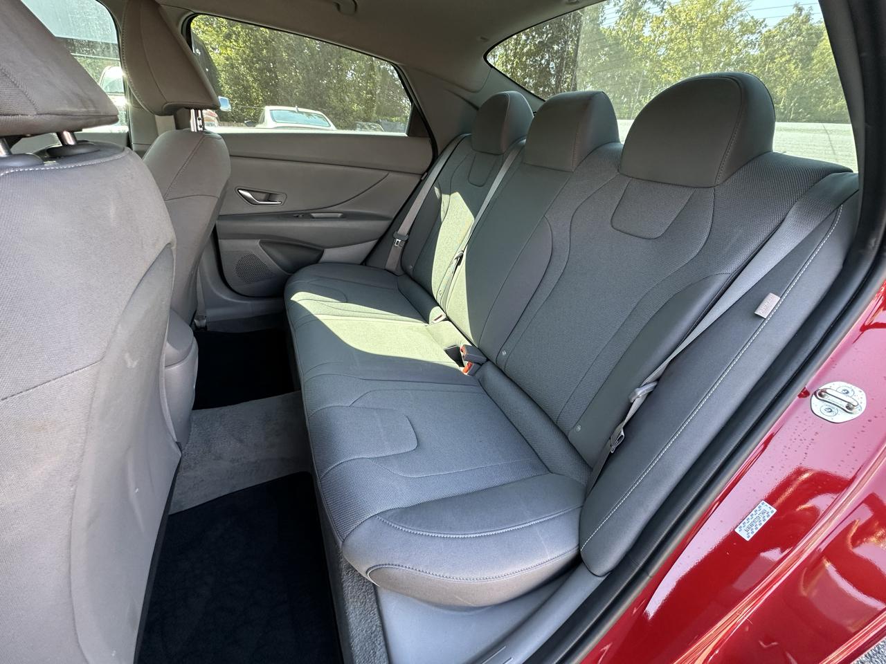 Hyundai Elantra SE IVT 2024
