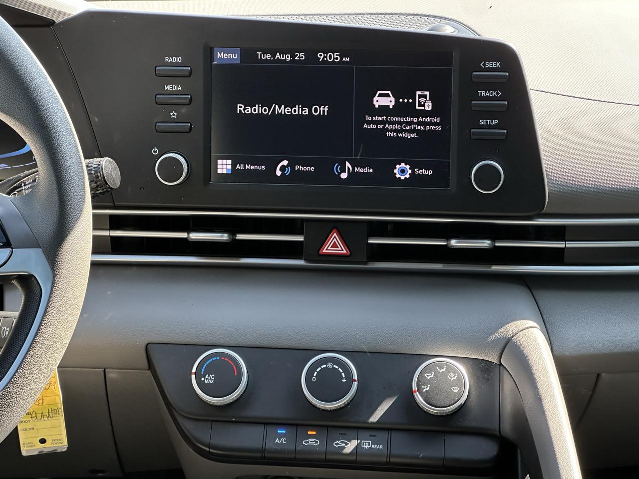 Hyundai Elantra SE IVT 2024