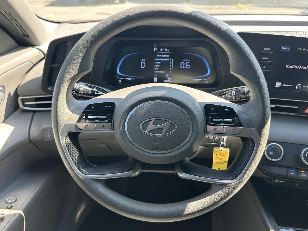 Hyundai Elantra SE IVT 2024
