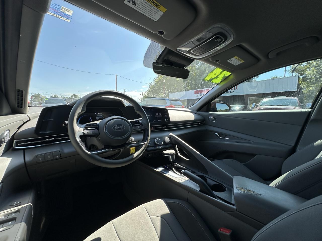 Hyundai Elantra SE IVT 2024