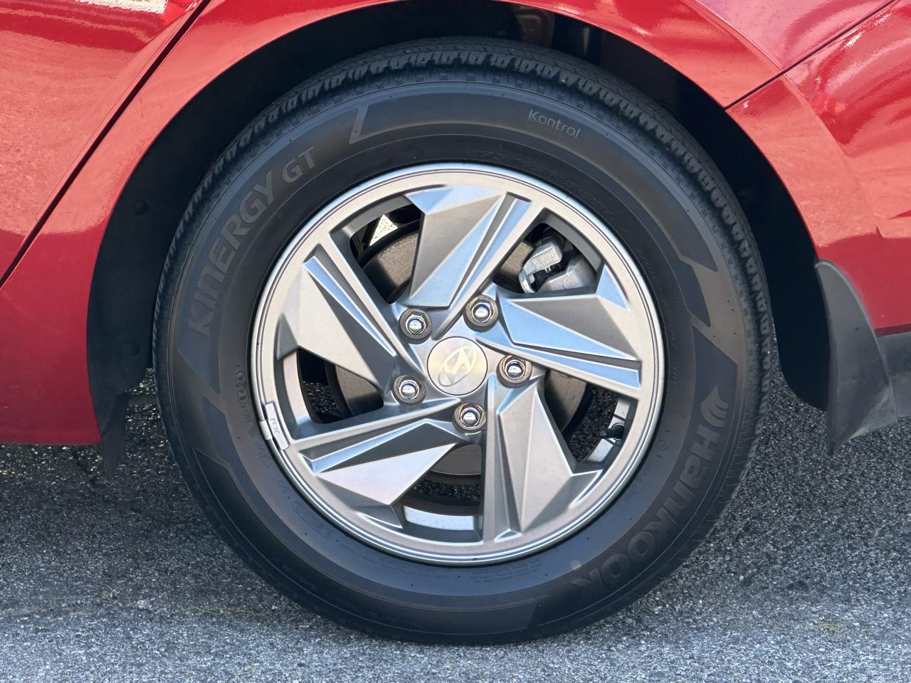 Hyundai Elantra SE IVT 2024