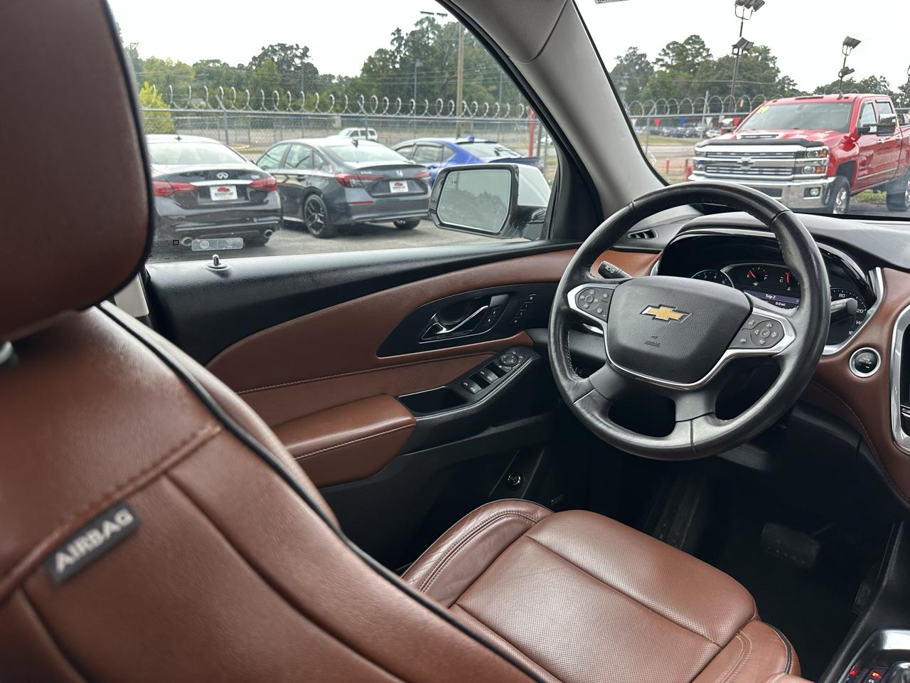 Chevrolet Traverse AWD 4dr High Country 2021
