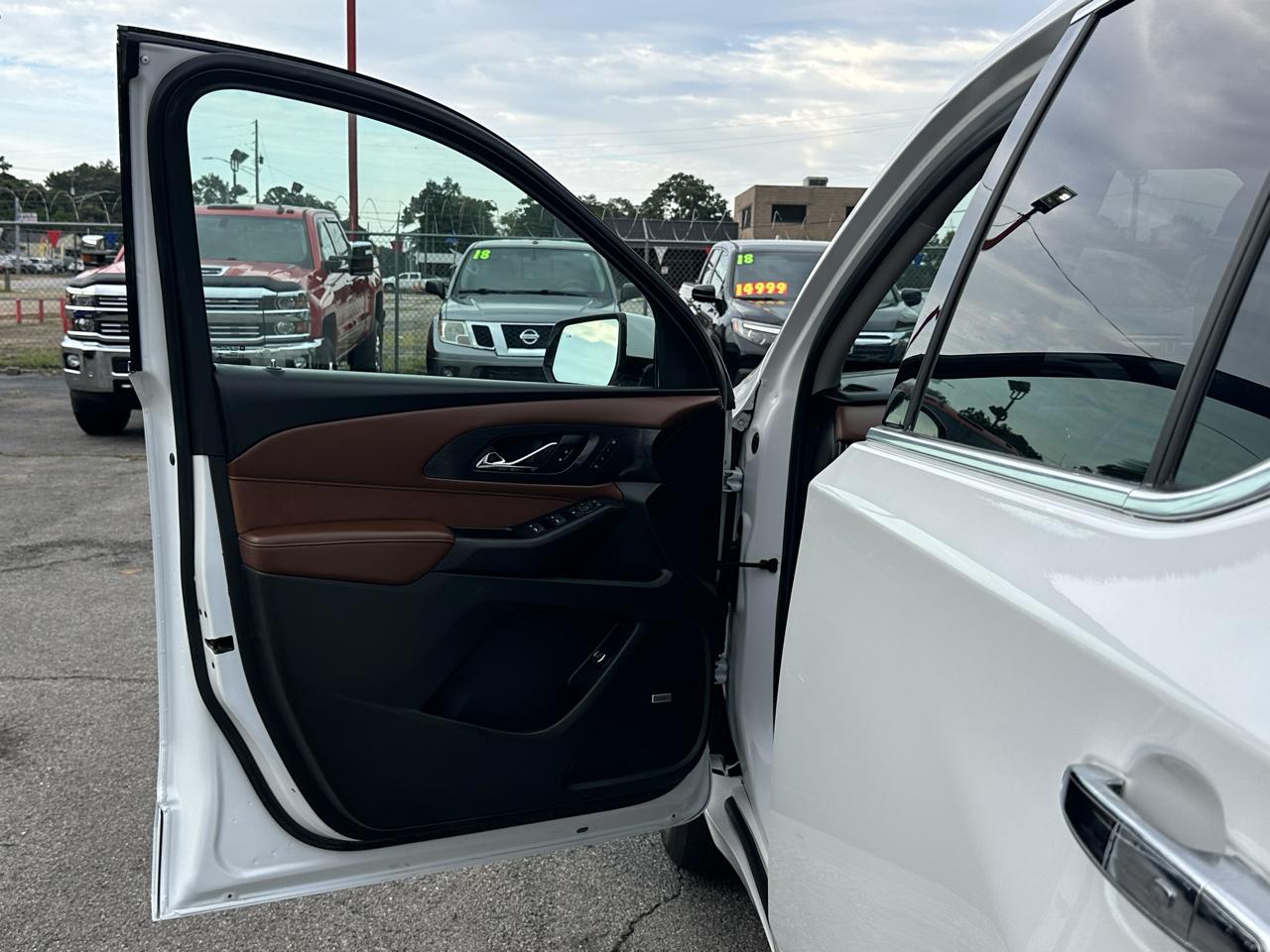 Chevrolet Traverse AWD 4dr High Country 2021
