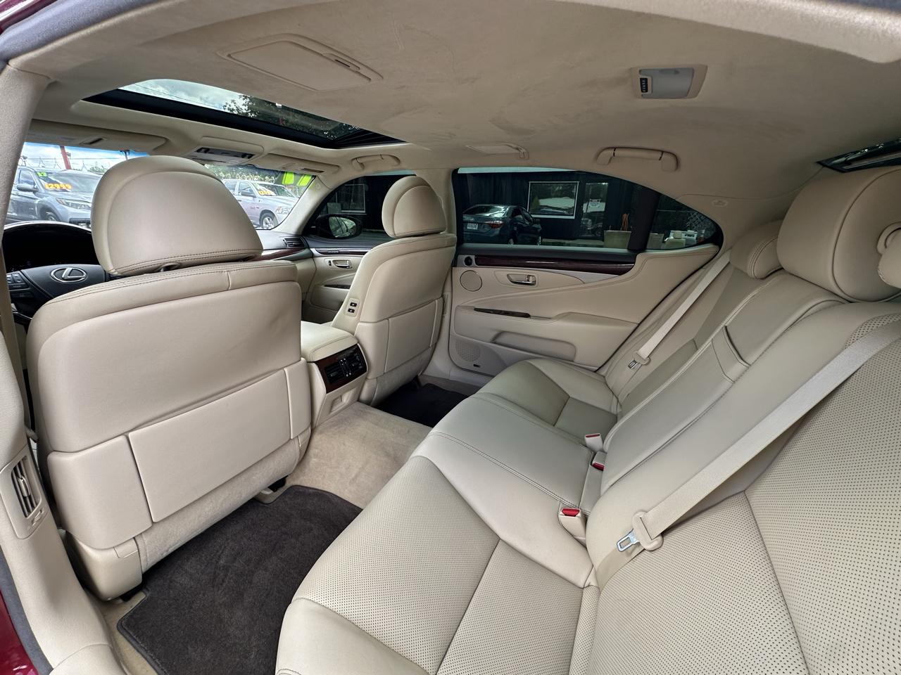 Lexus LS LS 460 L RWD 2017