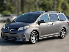 2020 Toyota Sienna 