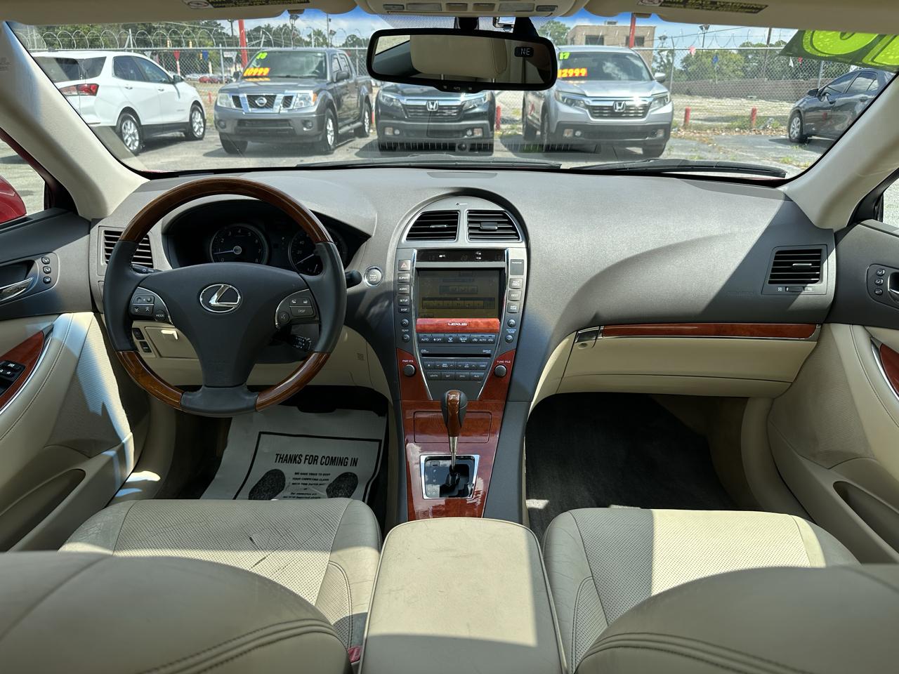 Lexus ES 350 4dr Sdn 2010