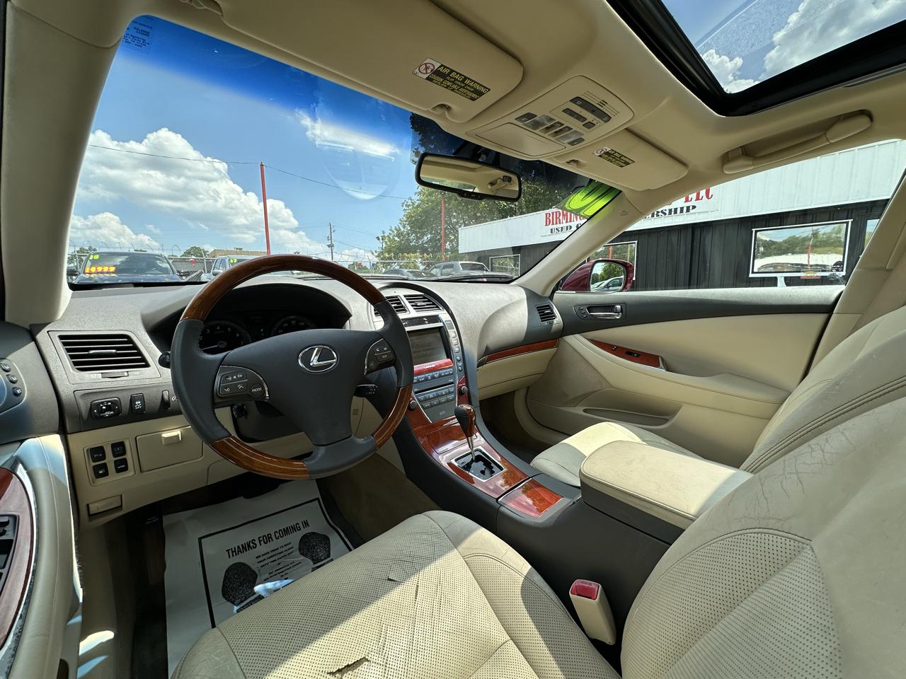 Lexus ES 350 4dr Sdn 2010