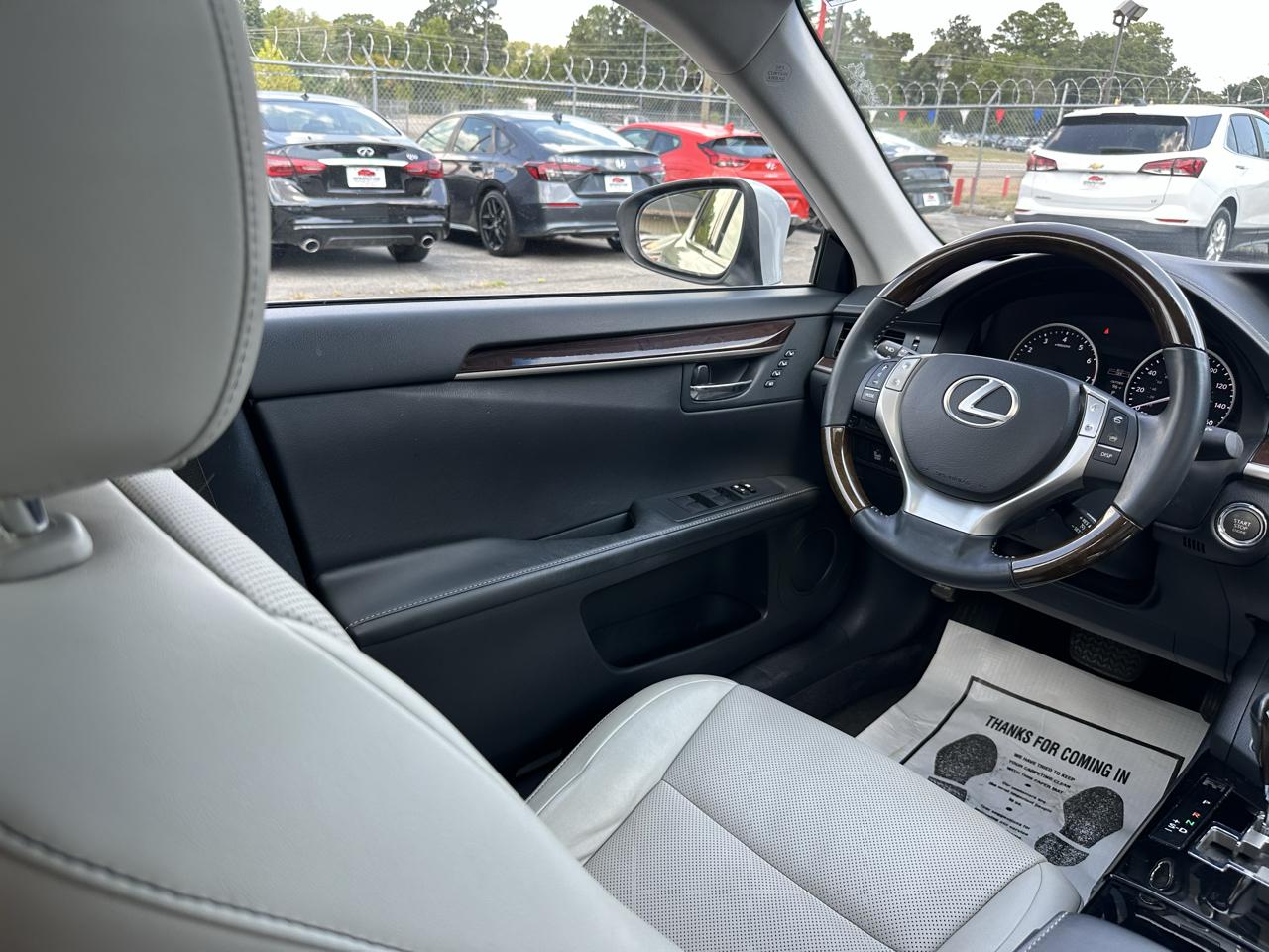 Lexus ES 350 4dr Sdn 2014